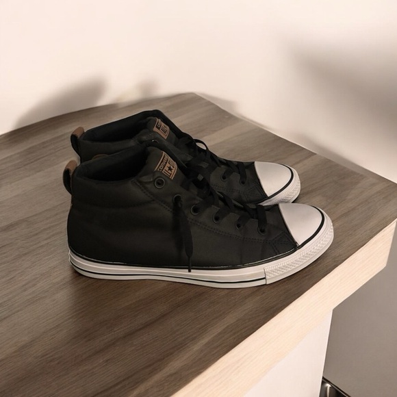 Rare Converse All Star Streetwear Classic Mid Top Padded Sneakers. Like new! - Picture 2 of 9